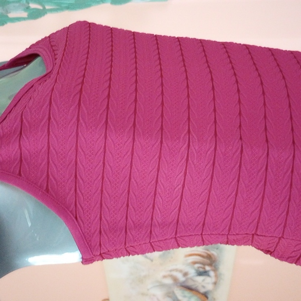 Pink Stretchy Tank Size M (Like New - Well Made)